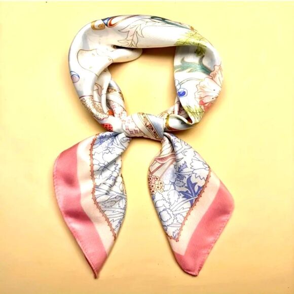 Wonderland silky scarf headwrap neckerchief Alice print inspired - Picture 3 of 6